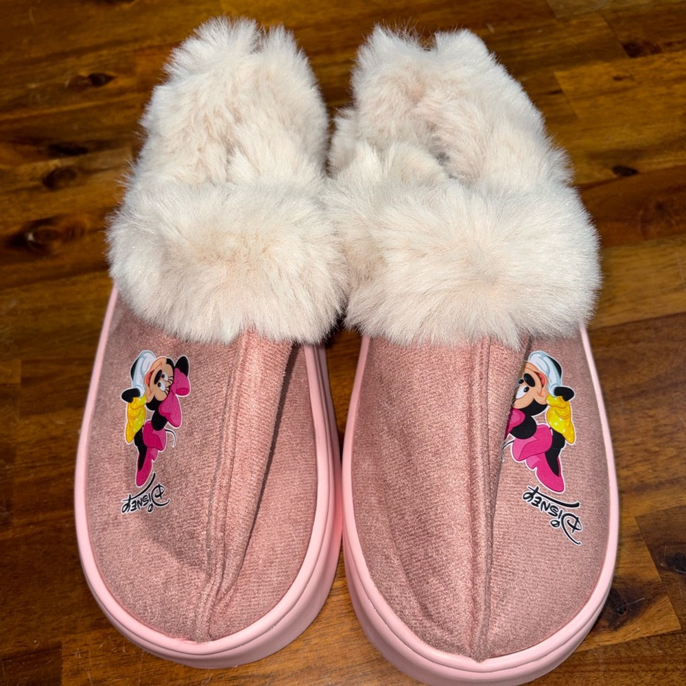 NWOT Disney Pink Minnie Mouse Kids Slippers - Picture 5 of 6